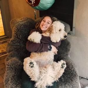 Meet your Posher, Emily